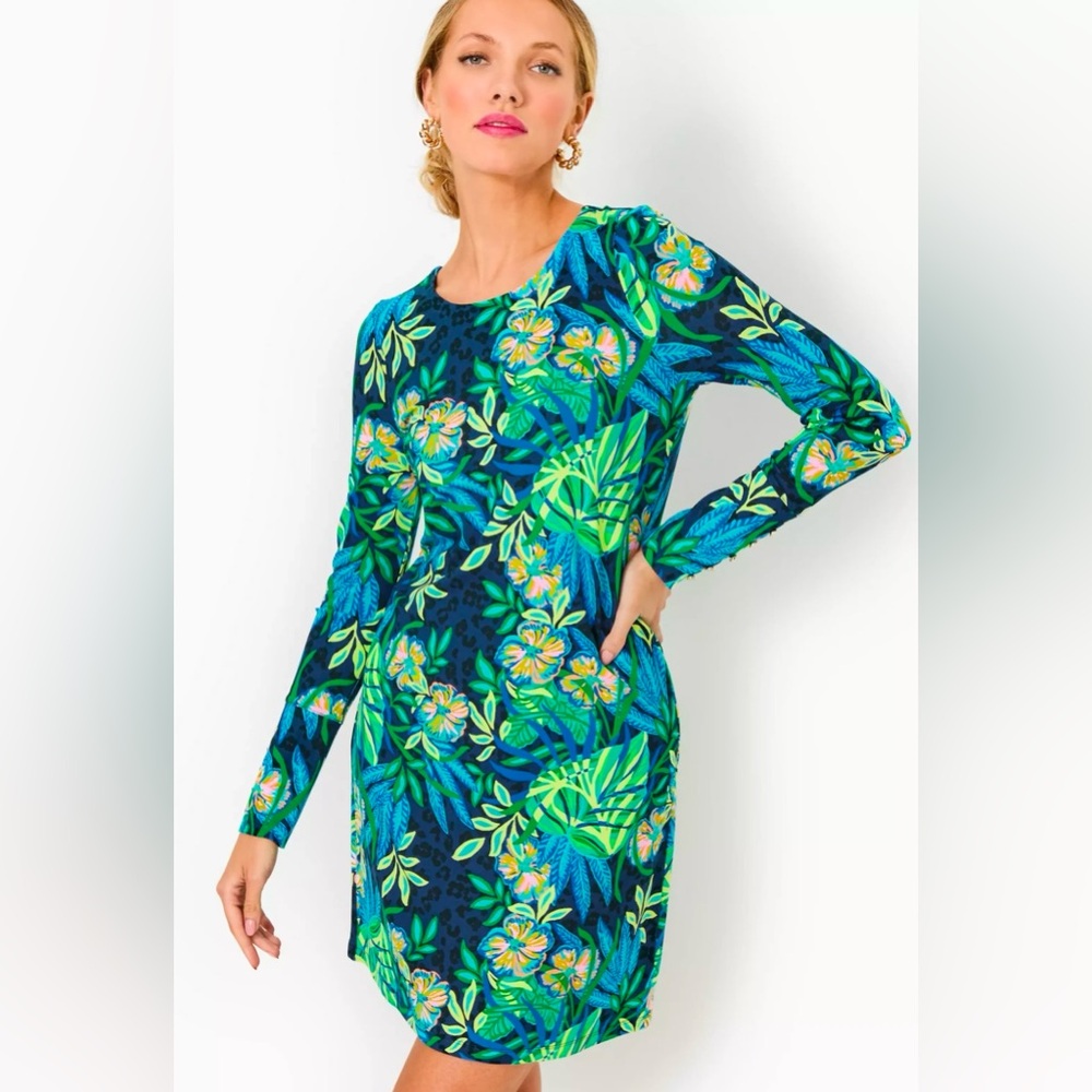 LillyPulitzer dress. Long sleeve. Gold buttons on sleeve. UPF 50+ rating.